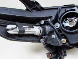 MAZDA 5 05-08 LAMPA PRZOD LEWA REFLEKTOR UK P4998L