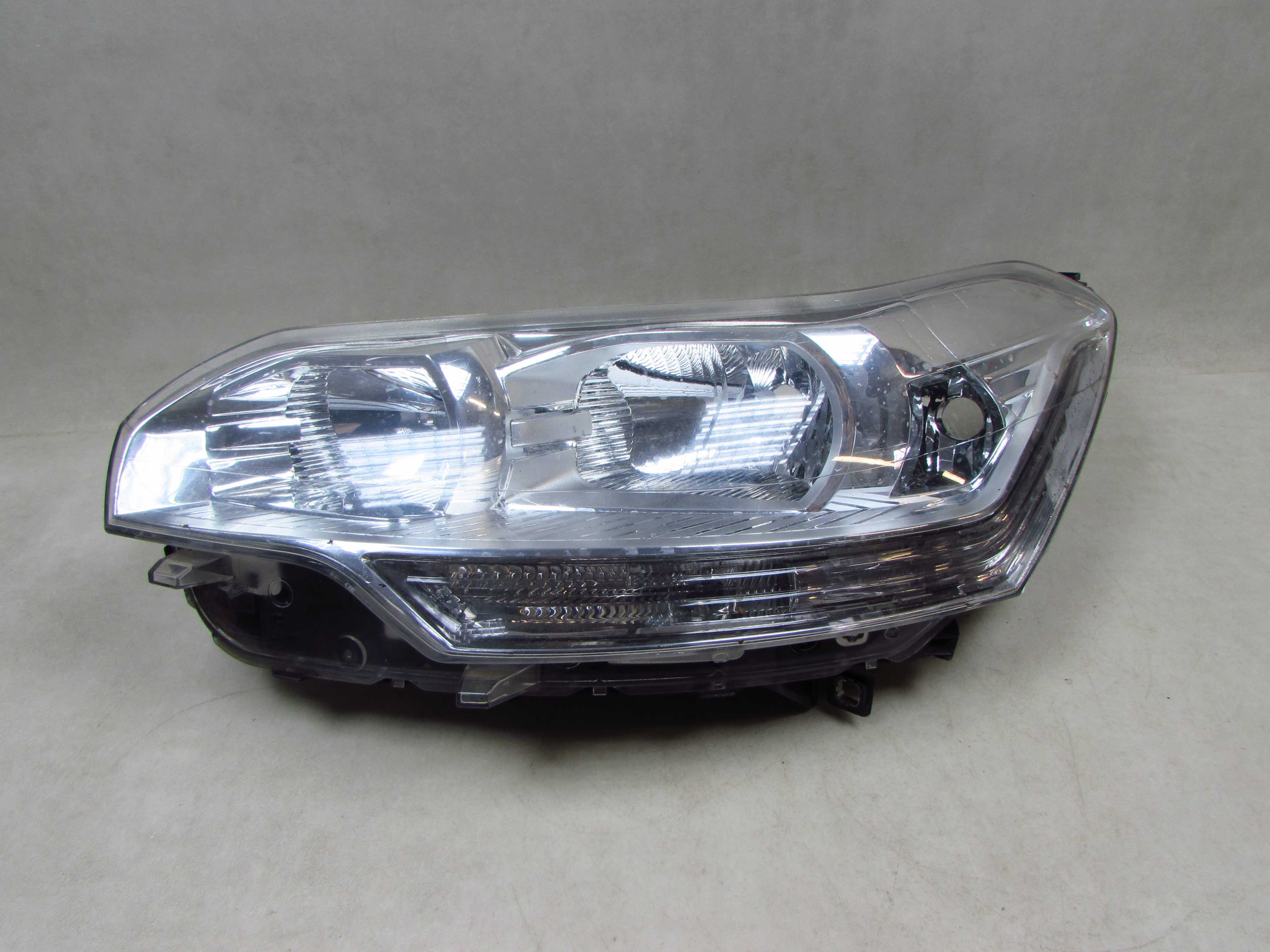 CITROEN C5 III X7 08-17 LAMPA PRZOD LEWA REFLEKTOR 9684845480 UK