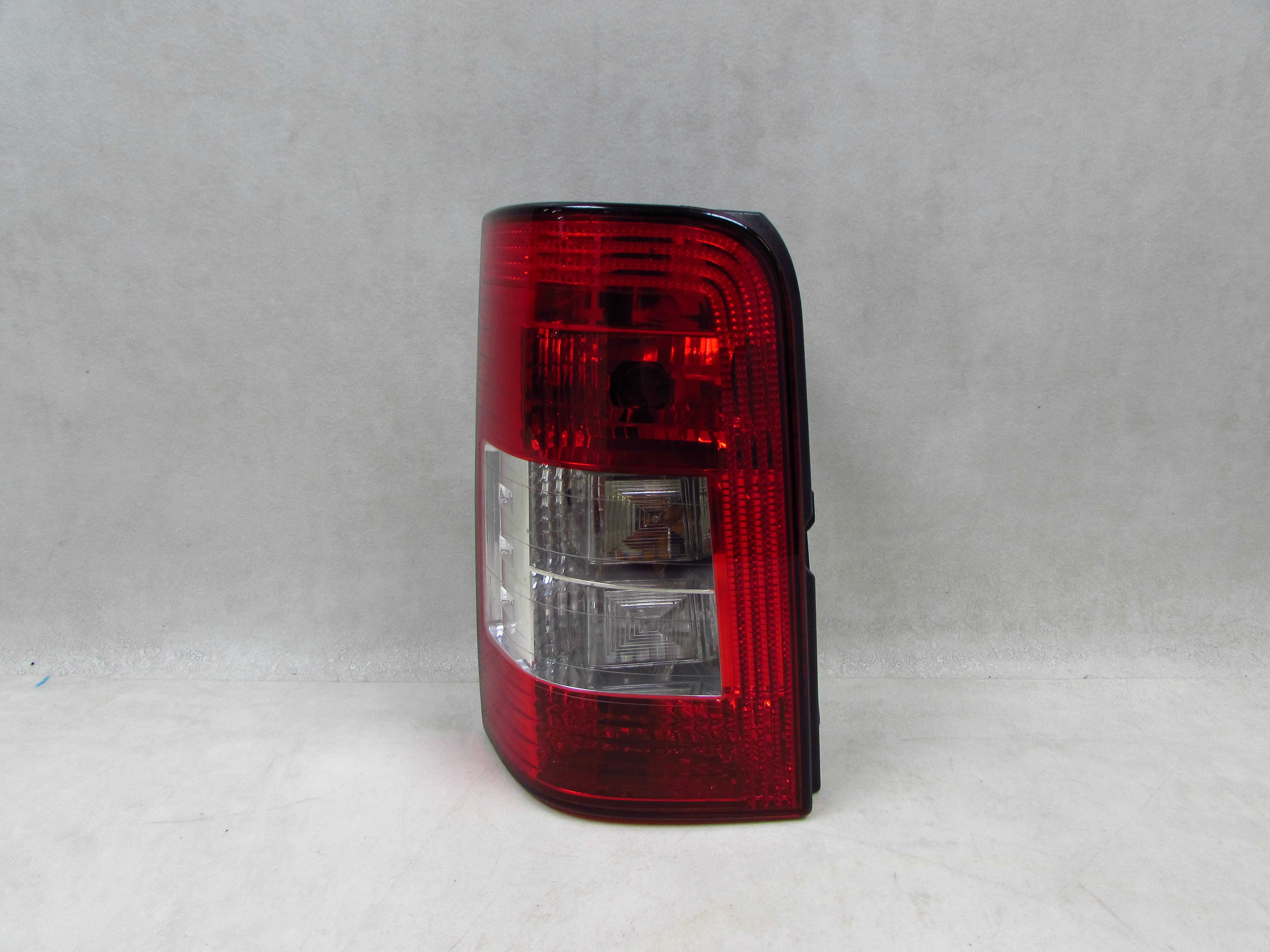 CITROEN BERLINGO PARTNER LIFT 04-10 LAMPA TYL LEWA 9657977080