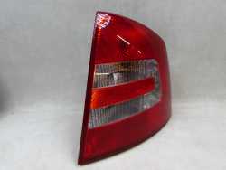 SKODA OCTAVIA II HB 04-09 LAMPA TYL PRAWA 1Z5945096A