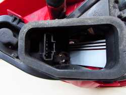 PEUGEOT 207 06-09 LAMPA TYL LEWA 9649986680