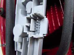 RENAULT MODUS 04-08 LAMPA TYL PRAWA 8200655990