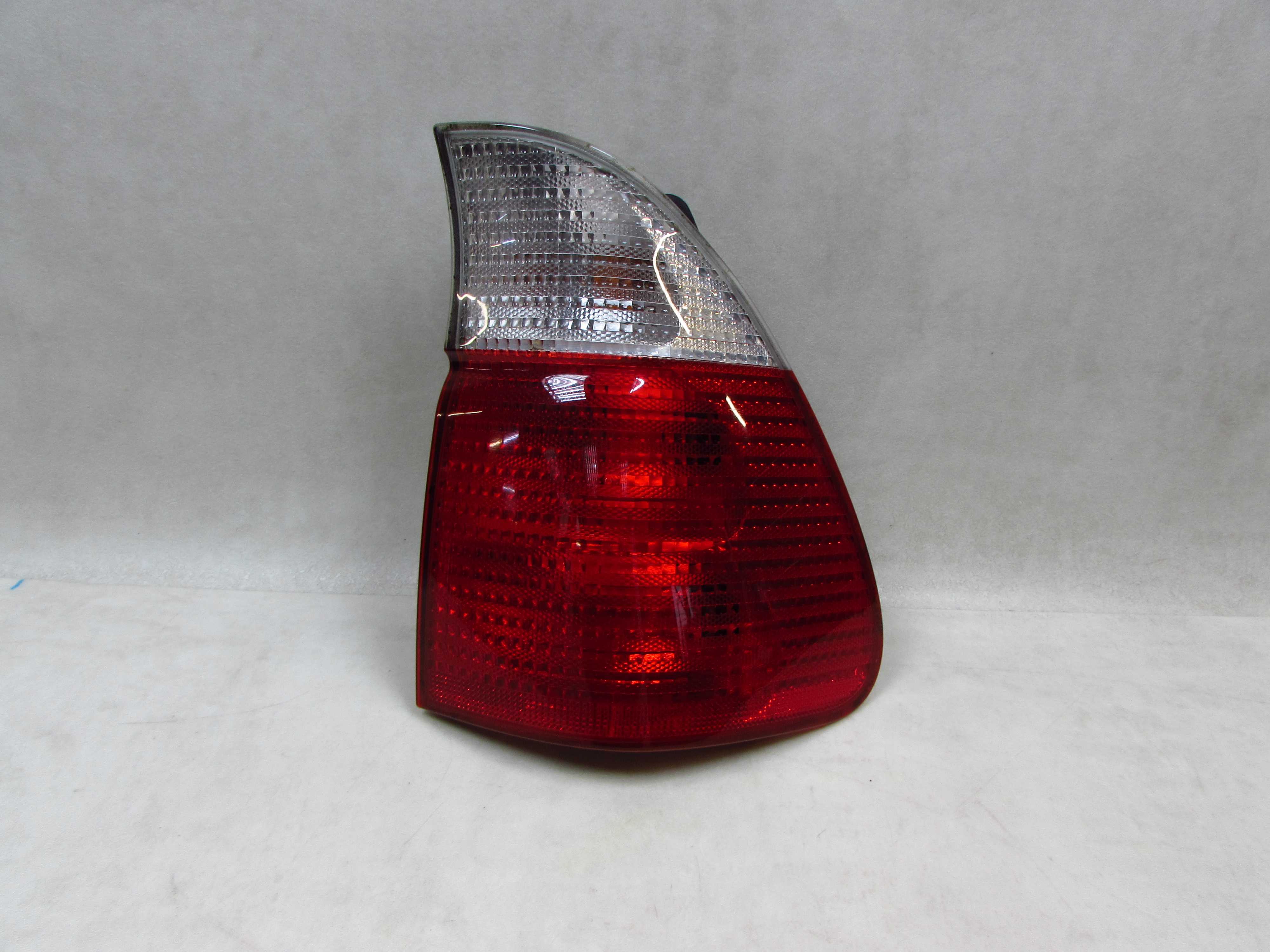 BMW X5 E53 99-03 LAMPA TYL PRAWA 6902094