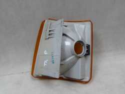 VW T4 MULTIVAN CARAVELLE 91-03 KIERUNKOWSKAZ MIGACZ PRAWY OEM 701953050