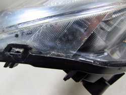 VOLVO S60 II V60 10-13 LAMPA REFLEKTOR PRZOD PRAWY XENON UK USZKODZONY 31299993