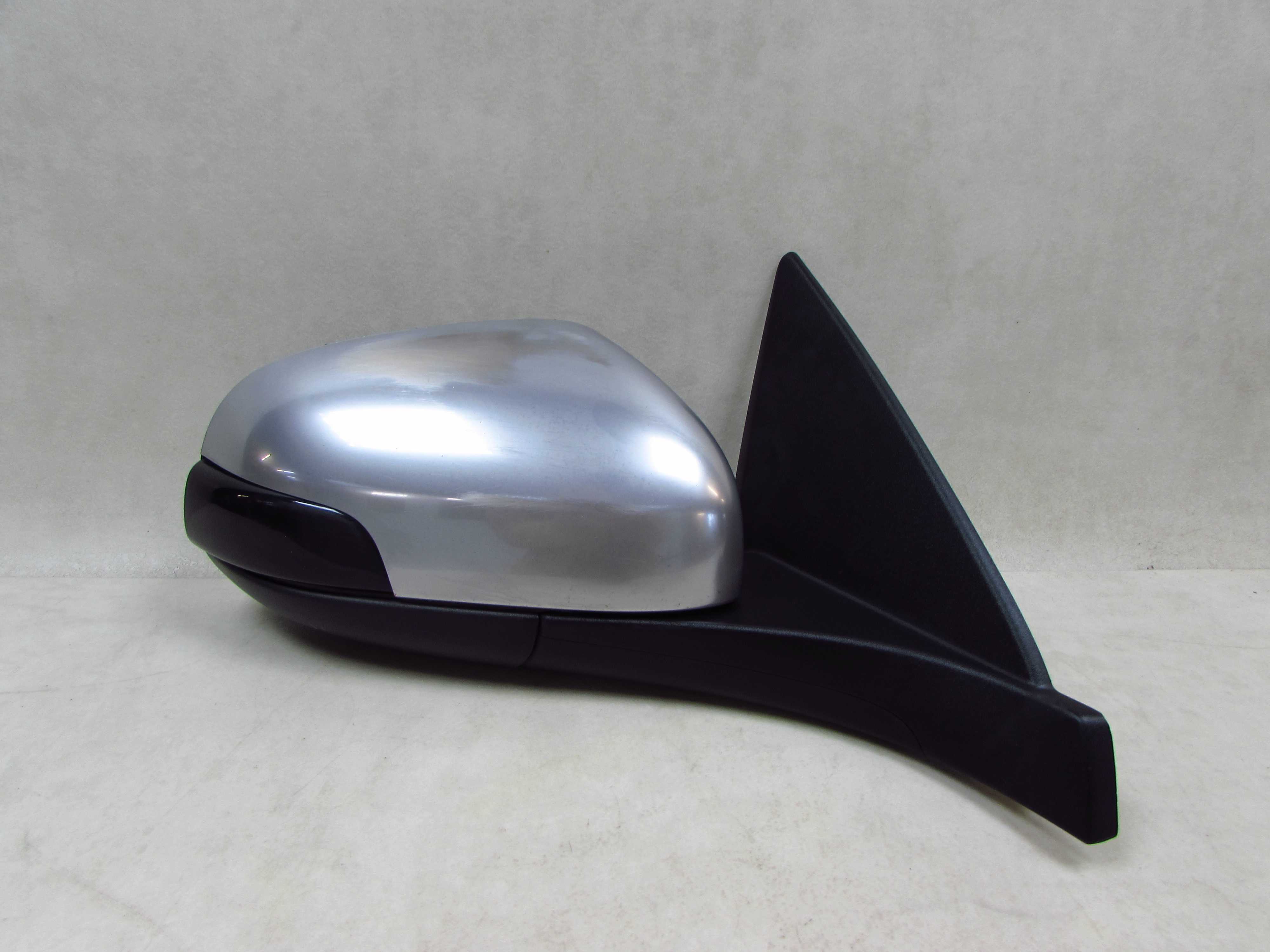 VOLVO C30 R-DESIGN 06-13 LUSTERKO PRAWE 6 PIN CHROM 31218105