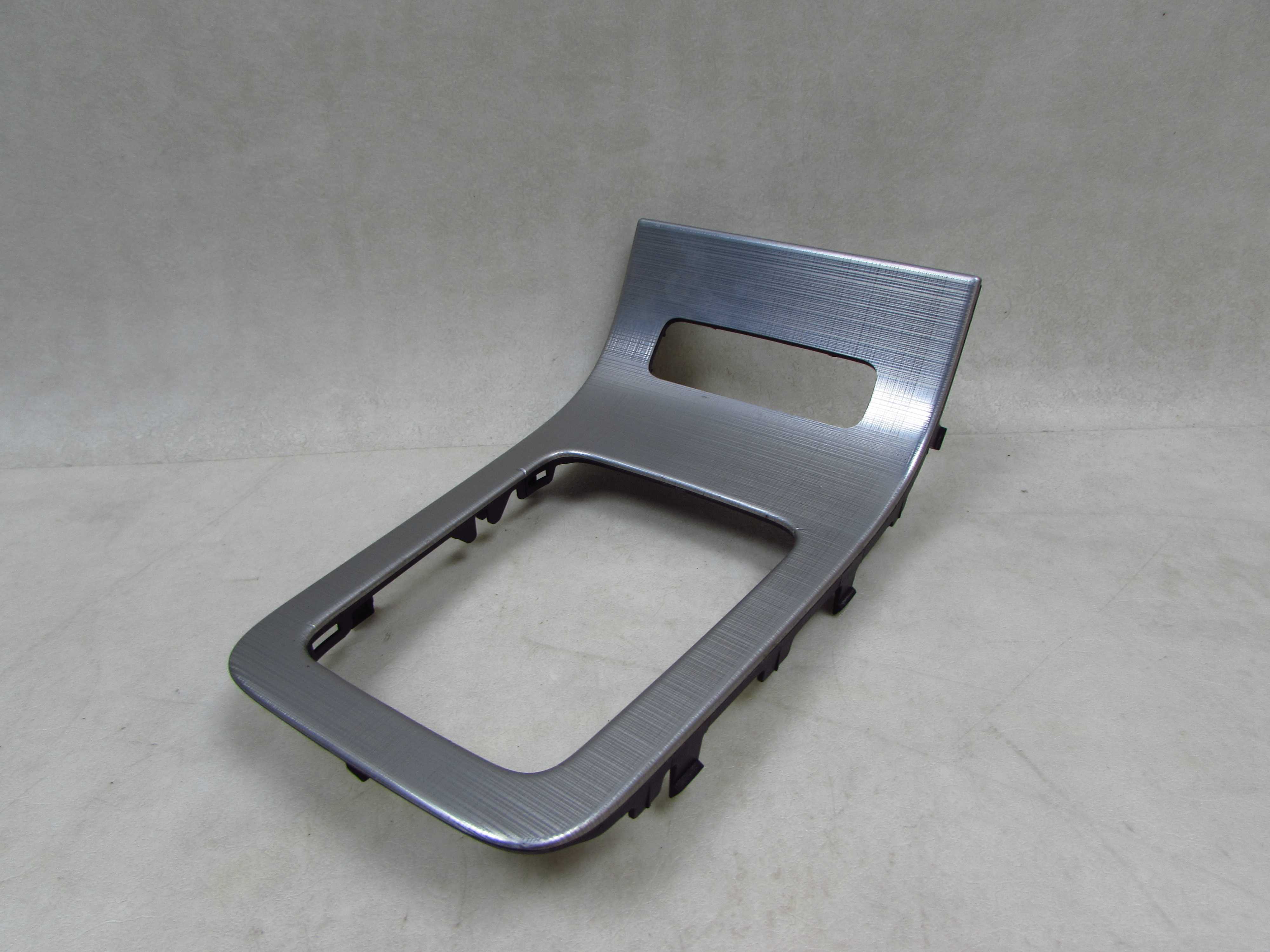 VOLVO S80 II V70 III XC70 III 06-16 RAMKA DEKOR OSLONA LEWARKA TUNELU KONSOLI 30791932