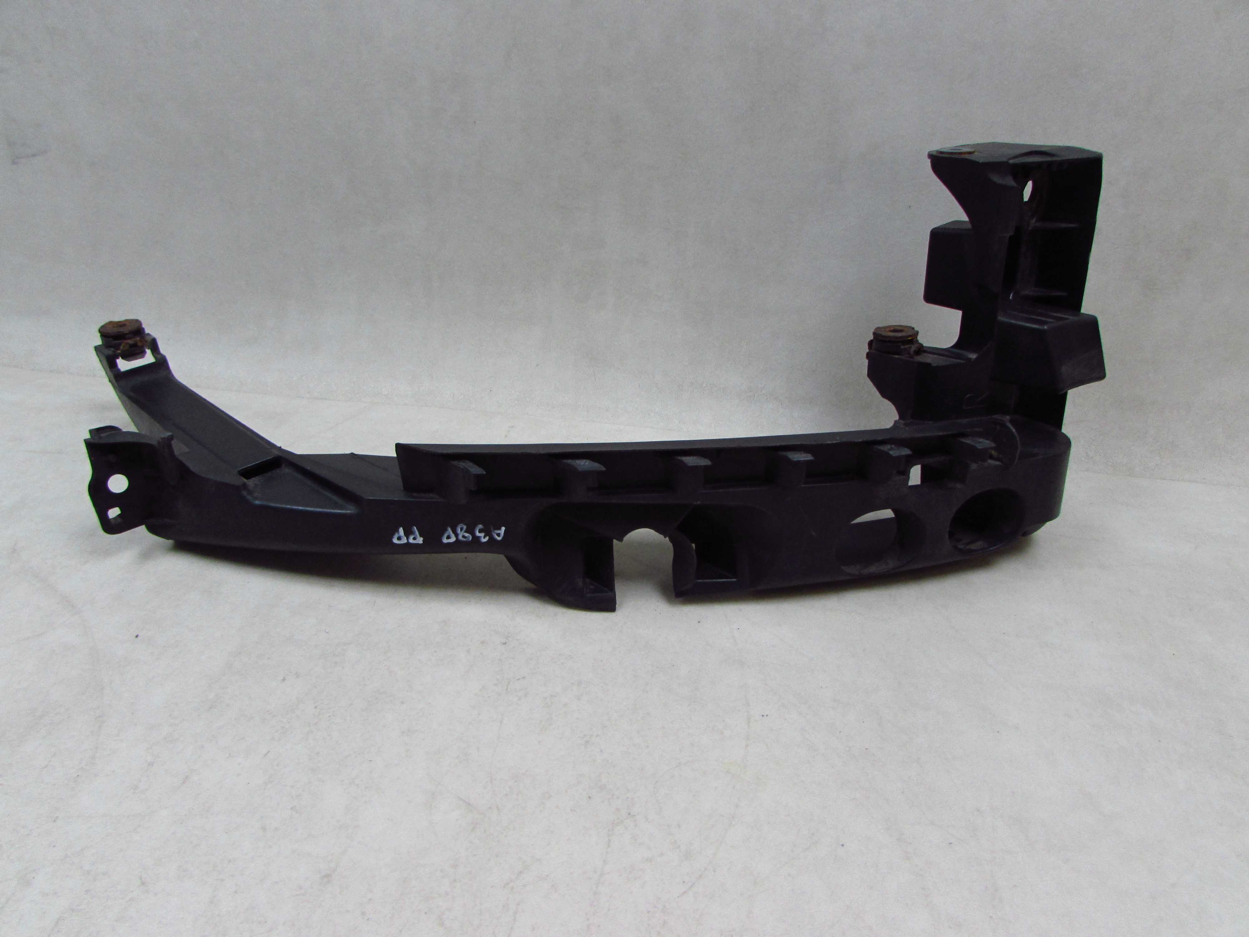 AUDI A3 8P LIFT 08-12 SLIZG MOCOWANIE LAMPY PRZOD PRAWY 8P0805608