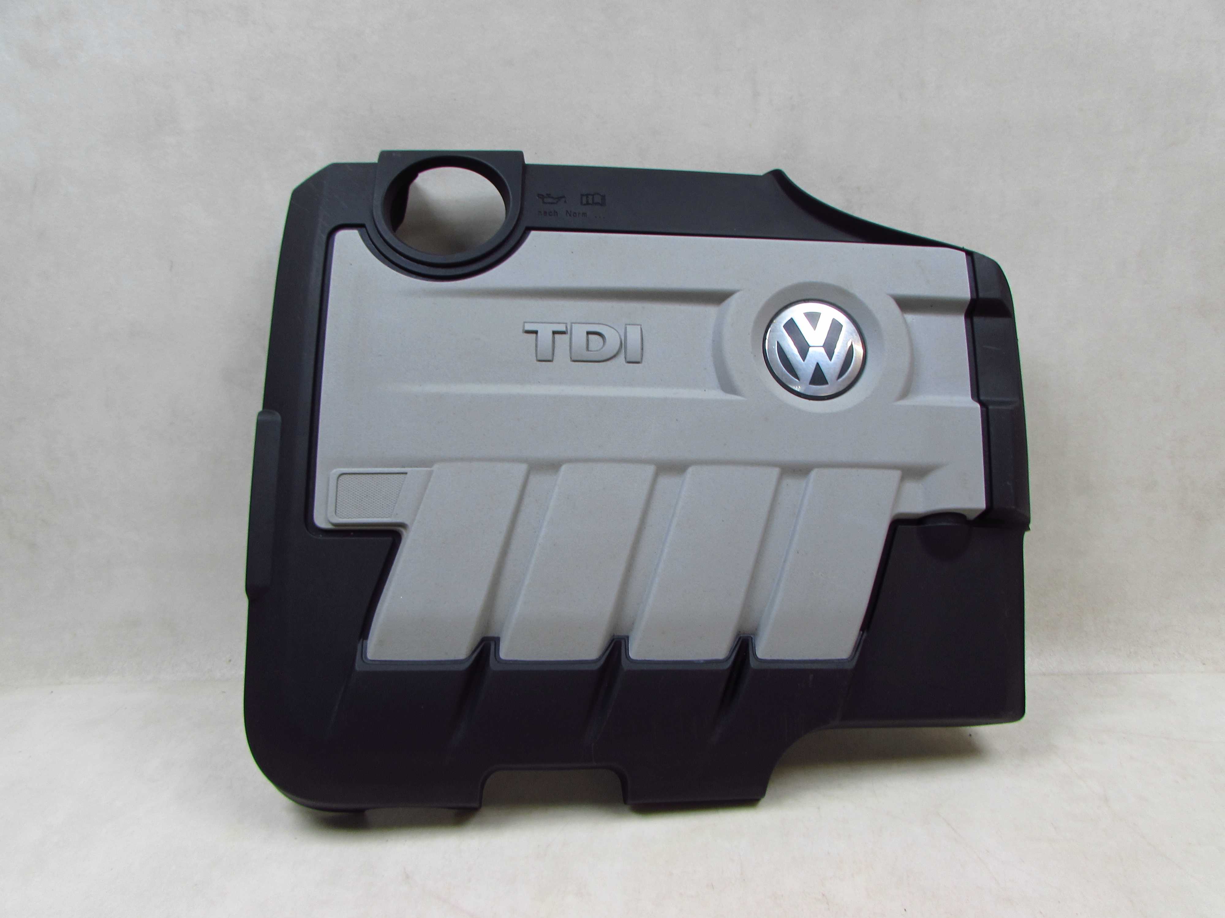 VW 2.0 TDI CAG POKRYWA OSLONA SILNIKA GORNA 03L103925D