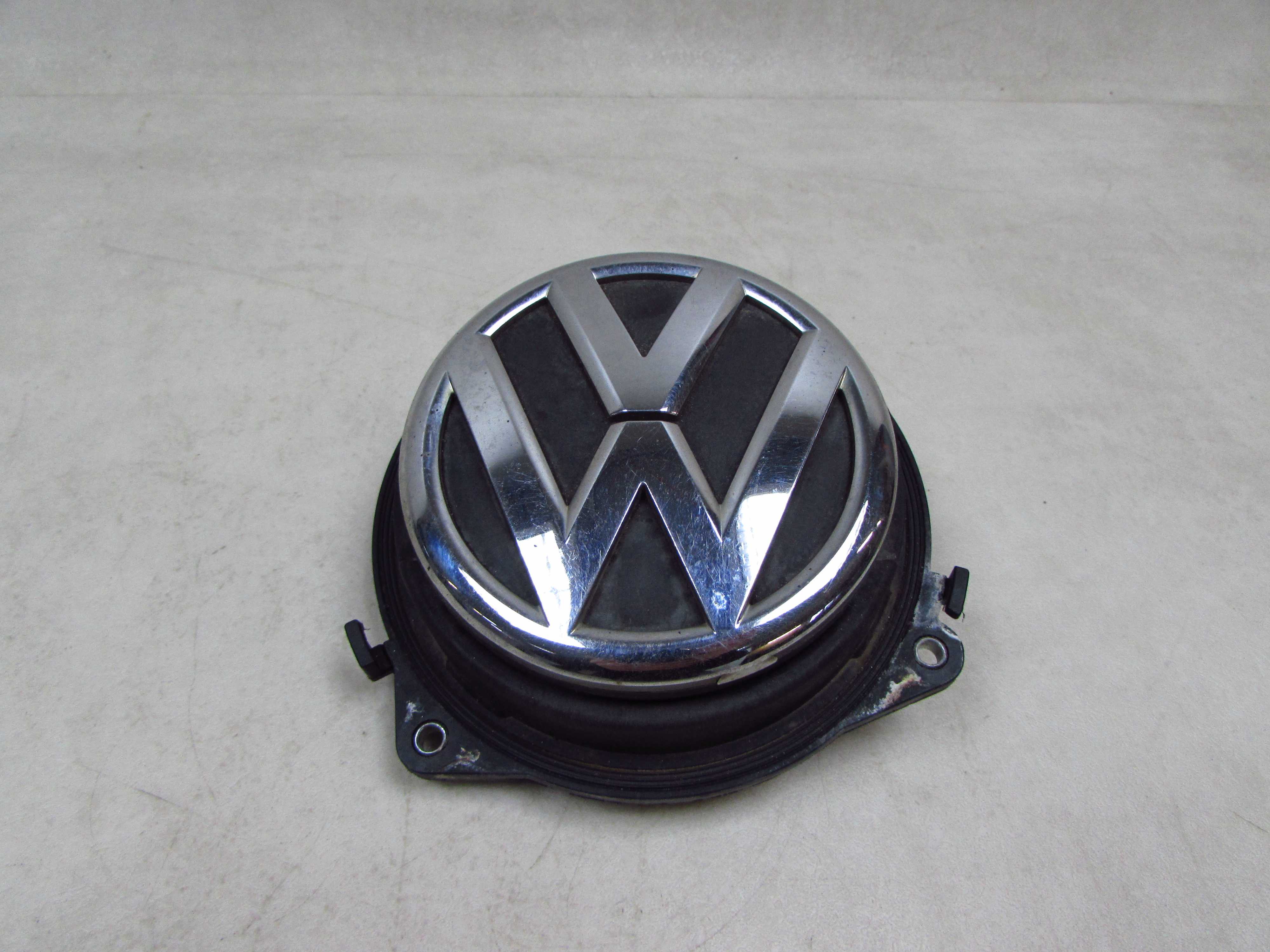 VW GOLF V PASSAT B6 03-09 KLAMKA KLAPY BAGAZNIKA 3C5827469F