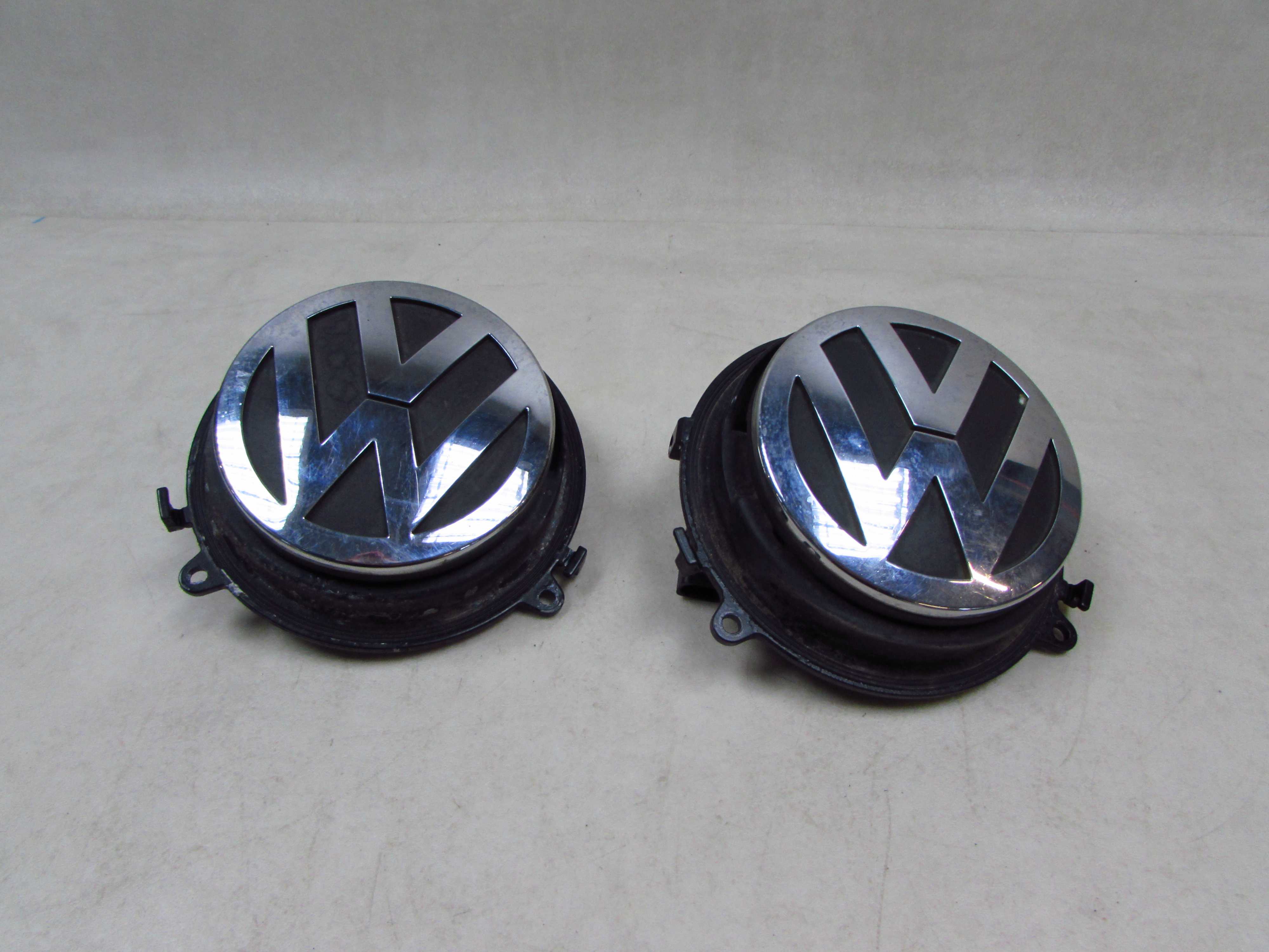 VW GOLF V PASSAT B6 TIGUAN 03-09 KLAMKA KLAPY BAGAZNIKA 3C5827469D 3C5827469C