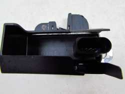 VW GOLF V PASSAT B6 03-09 ZAMEK KLAPY BAGAZNIKA 3C9827645A