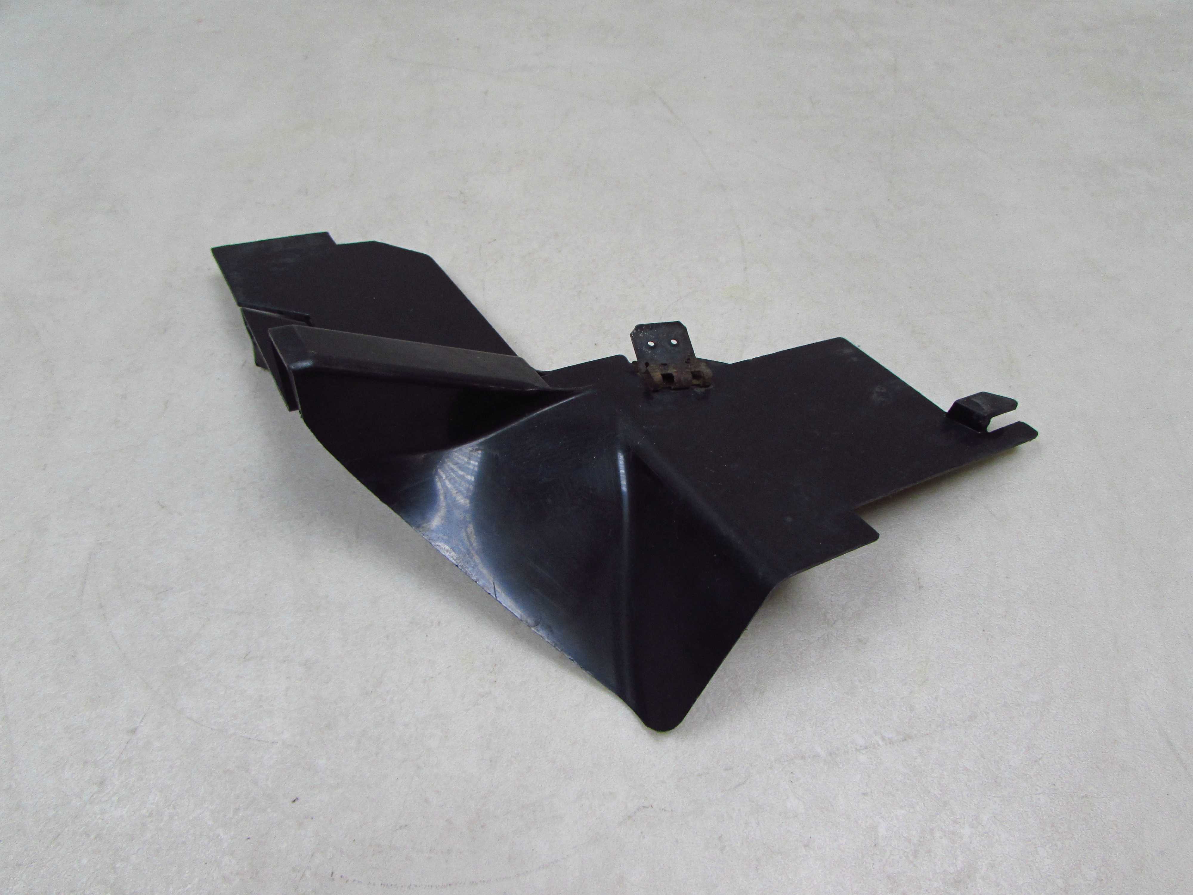 FORD KUGA MK1 2.0 TDCI 08-13 KIEROWNICA OSLONA POWIETRZA CHLODNIC LEWA 8V41-8327-A