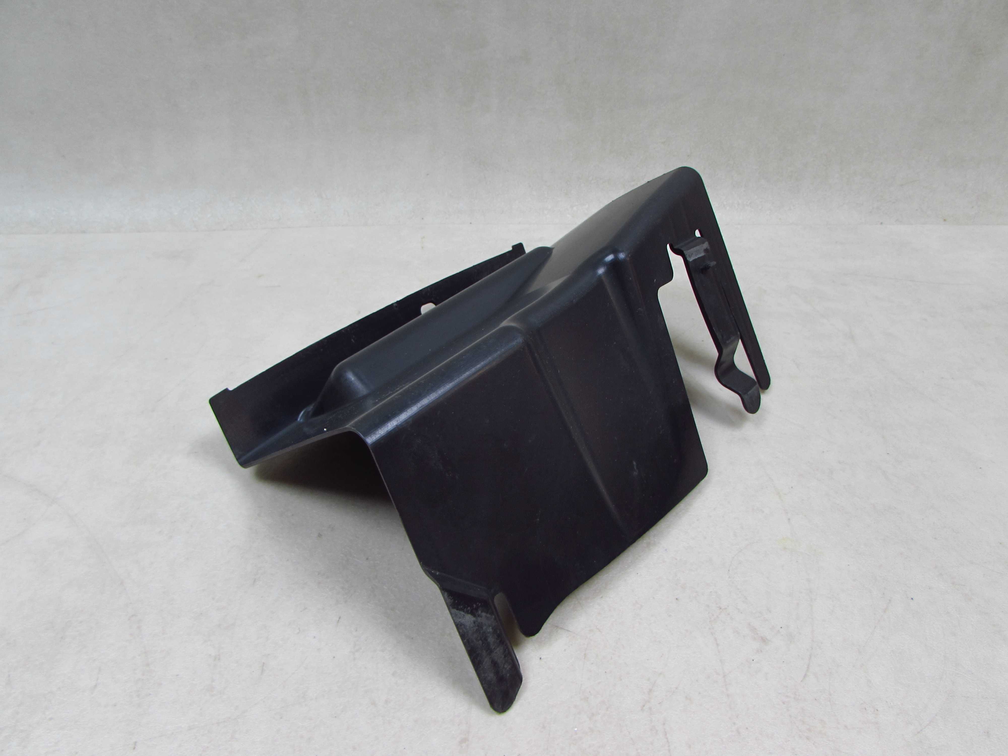 FORD KUGA MK1 2.0 TDCI 08-13 KIEROWNICA POWIETRZA CHLODNIC PRAWA OSLONA PASA 8V41-9F721-AC