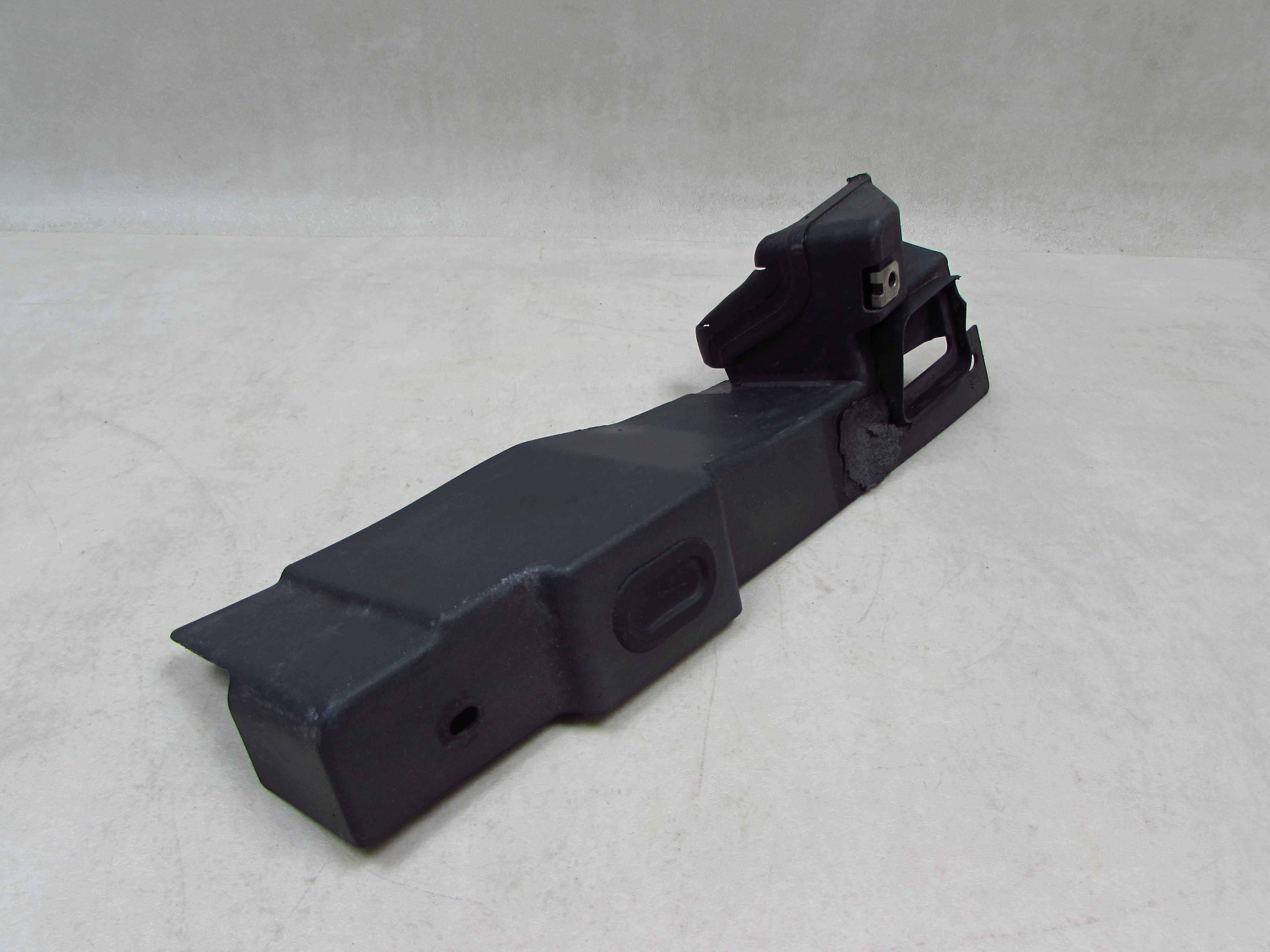 FORD KUGA MK1 08-13 OSLONA WYGLUSZENIE SLUPKA BLOTNIKA LEWA 8V41-S02477-A