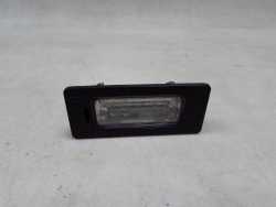 AUDI A4 A5 Q5 07-18 LAMPKA OSWIETLENIA TABLICY REJSTRACYJNEJ 8T0943021