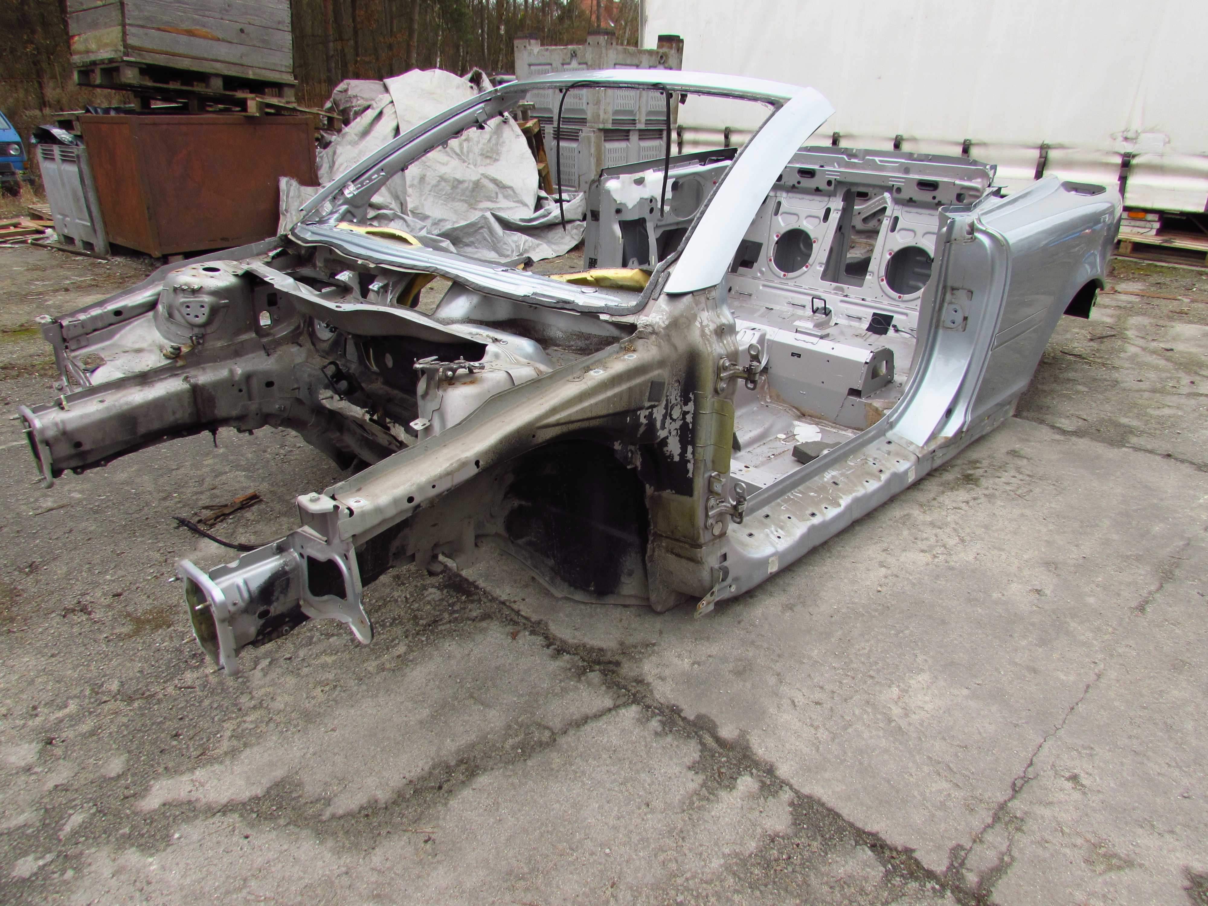 VOLVO C70 II 06-13 CWIARTKA PODLUZNICA PRZOD LEWY 477
