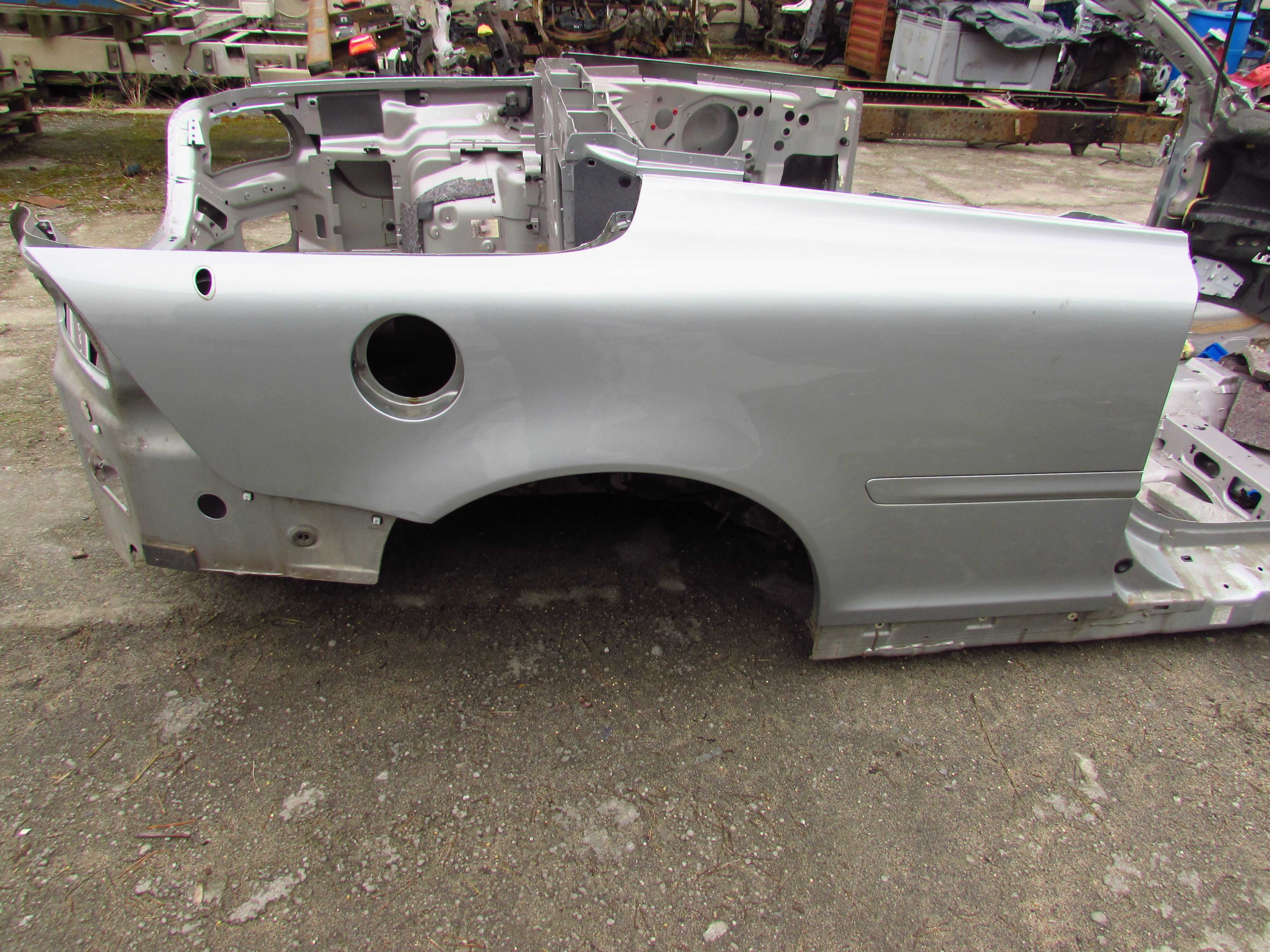 VOLVO C70 II 06-13 CWIARTKA BLOTNIK TYL PRAWY 477