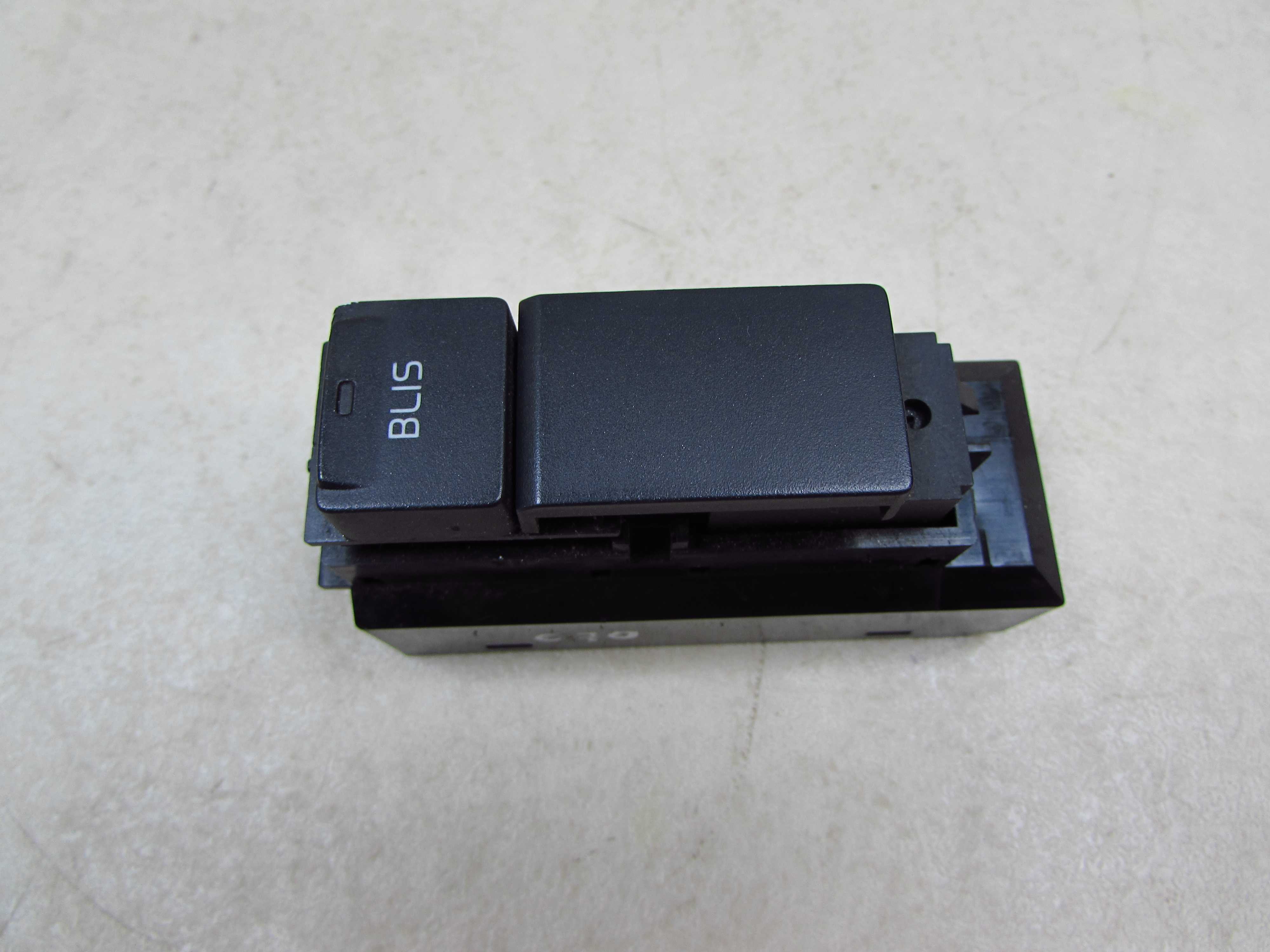 VOLVO S40 V50 C30 C70 04-13 PANEL PRZELACZNIK WLACZNIK BLIS 31288014