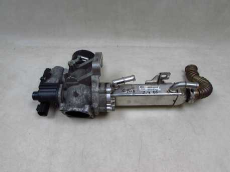 VOLVO C30 C70 II S40 V50 2.4 D5 04-13 CHLODNICA SPALIN ZAWOR EGR 31219249 31219248