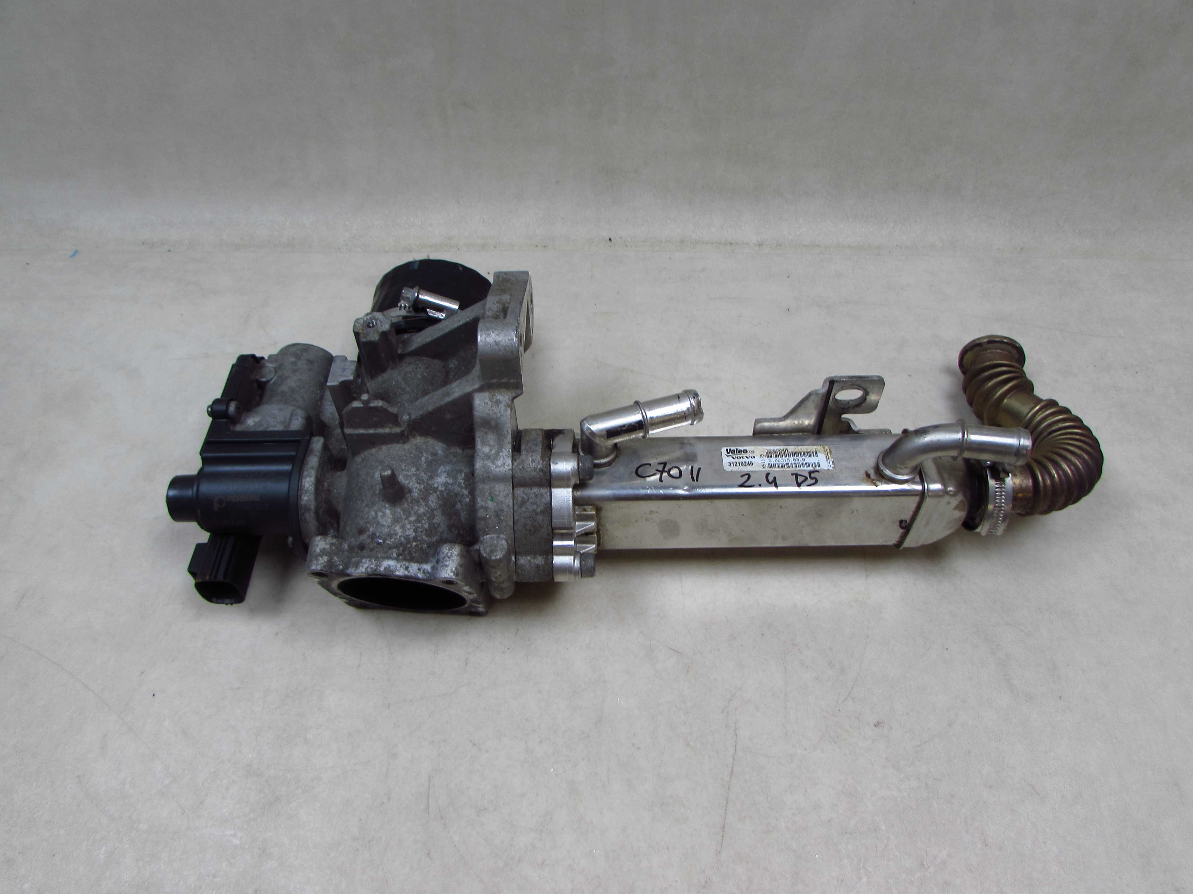 VOLVO C30 C70 II S40 V50 2.4 D5 04-13 CHLODNICA SPALIN ZAWOR EGR 31219249 31219248