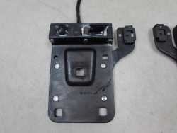 VOLVO C70 II CABRIO 06-13 ZAMEK RYGIEL DACHU LEWY PRAWY 30787577 30787578