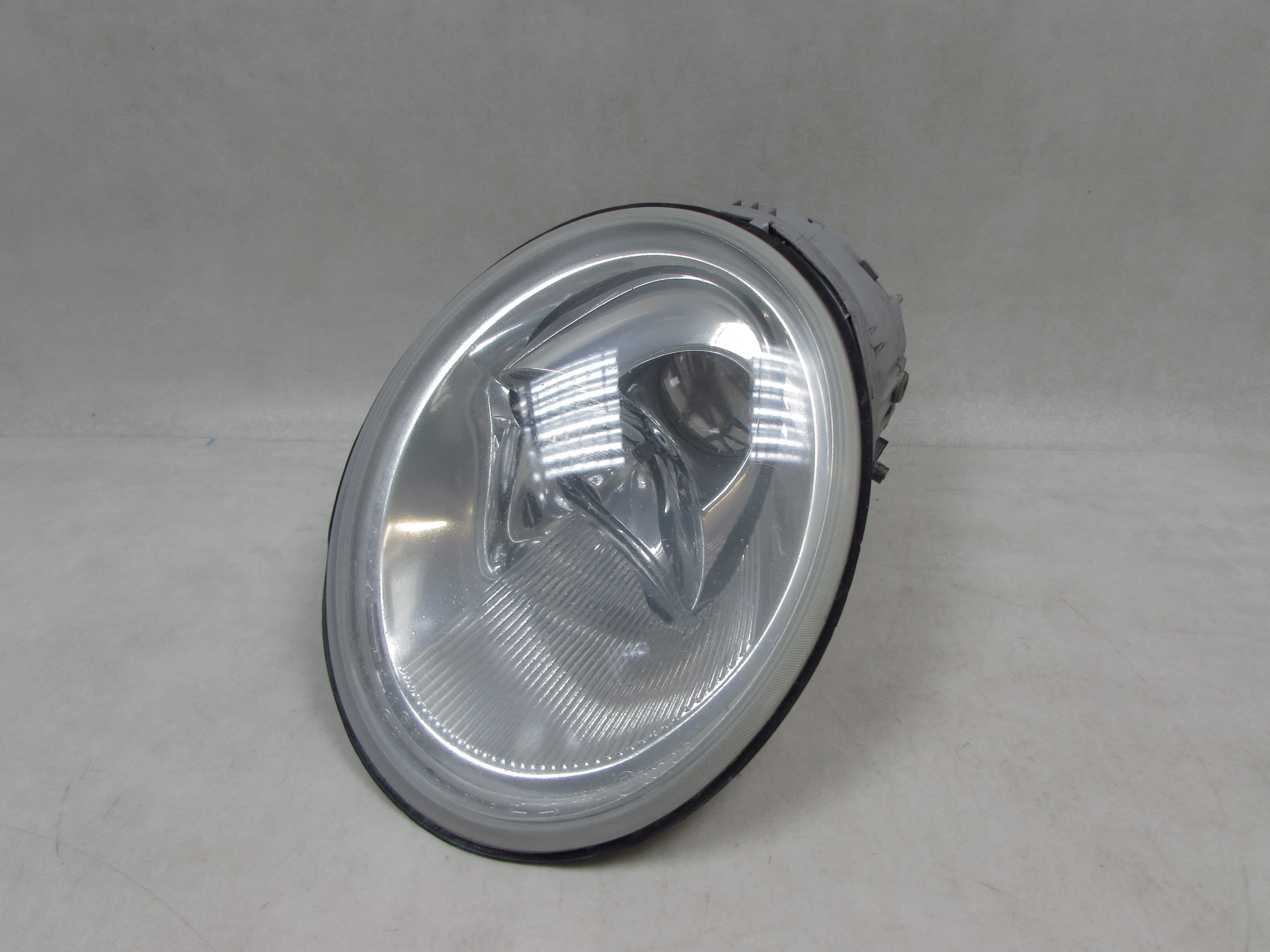 VW NEW BEETLE 97-11 LAMPA PRZOD PRAWA REFLEKTOR 1C0941006 EUROPA