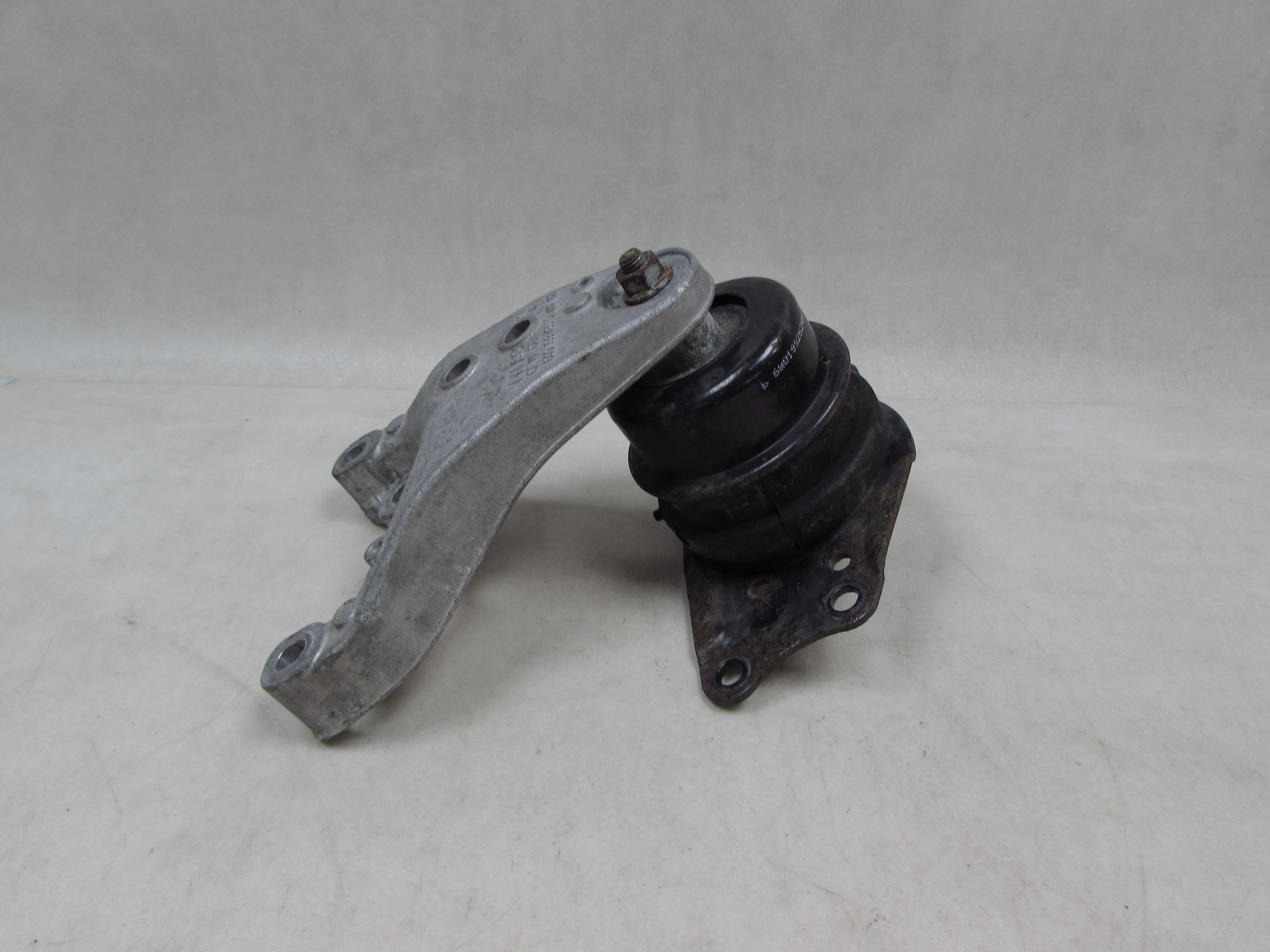 VW POLO IV 9N 1.4 TDI 02-08 LAPA PODUSZKA SILNIKA 6Q0199185D