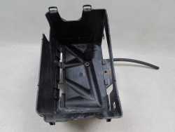 VW POLO IV 9N IBIZA 6L 02-08 SKRZYNKA PODSTAWA OBUDOWA AKUMULATORA 6Q0915331D