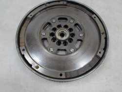 AUDI A6 C6 2.7 3.0 TDI 04-11 SPRZEGLO TARCZA DOCISK KOLO DWUMASOWE 324037110 124039310