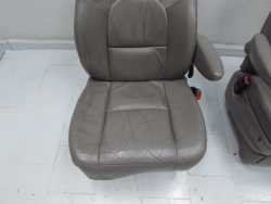 CHRYSLER GRAND VOYAGER IV 02-07 FOTELE PRZOD PRAWY LEWY SKORA