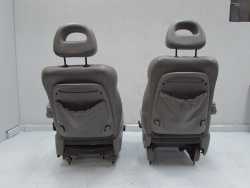 CHRYSLER GRAND VOYAGER IV 02-07 FOTELE PRZOD PRAWY LEWY SKORA
