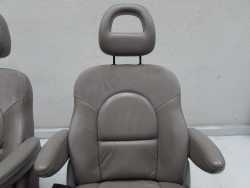 CHRYSLER GRAND VOYAGER IV 02-07 FOTELE KAPITANSKIE TYL PRAWY LEWY SKORA