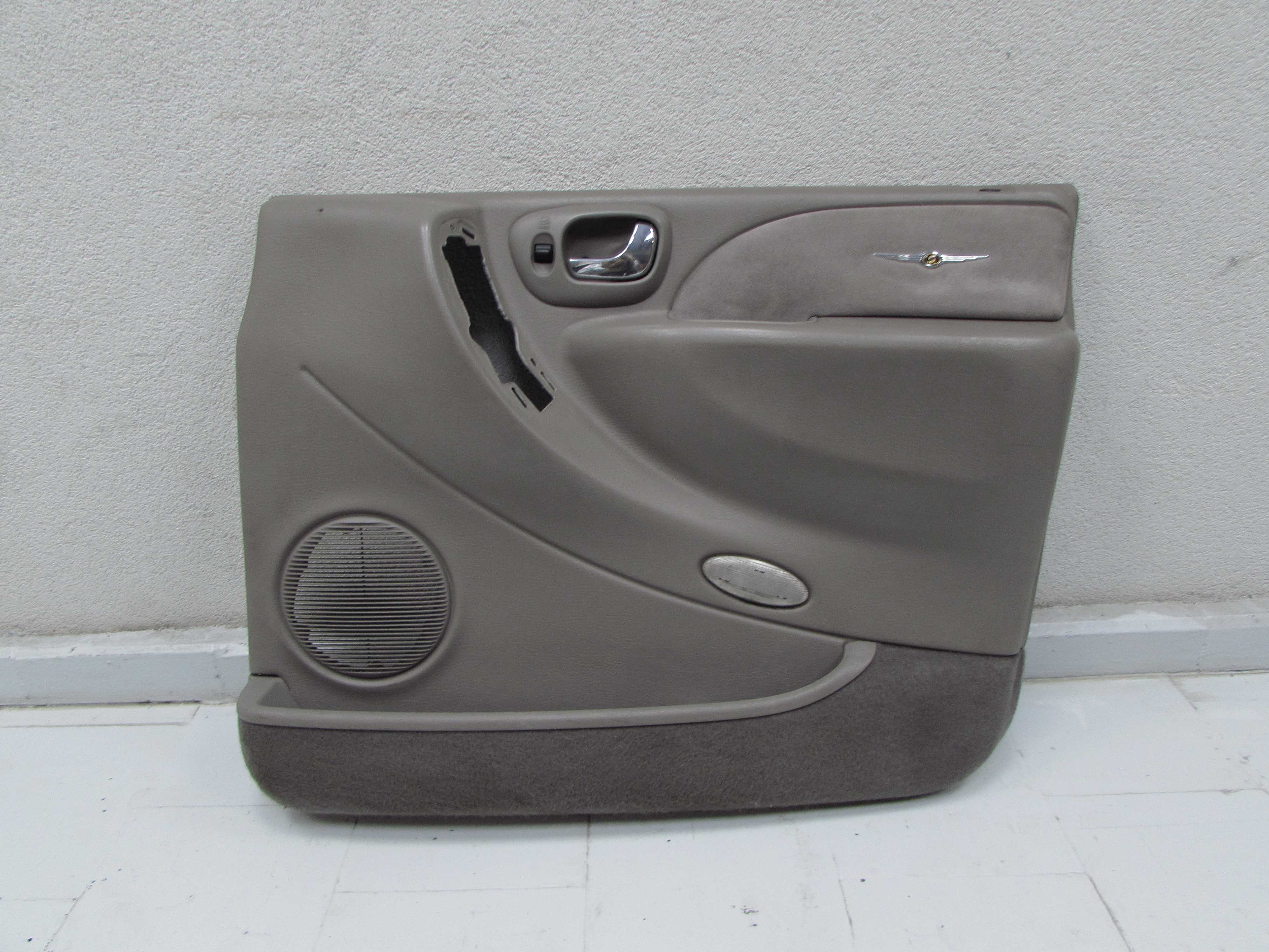 CHRYSLER GRAND VOYAGER IV 00-07 BOCZEK DRZWI PRZOD PRAWY