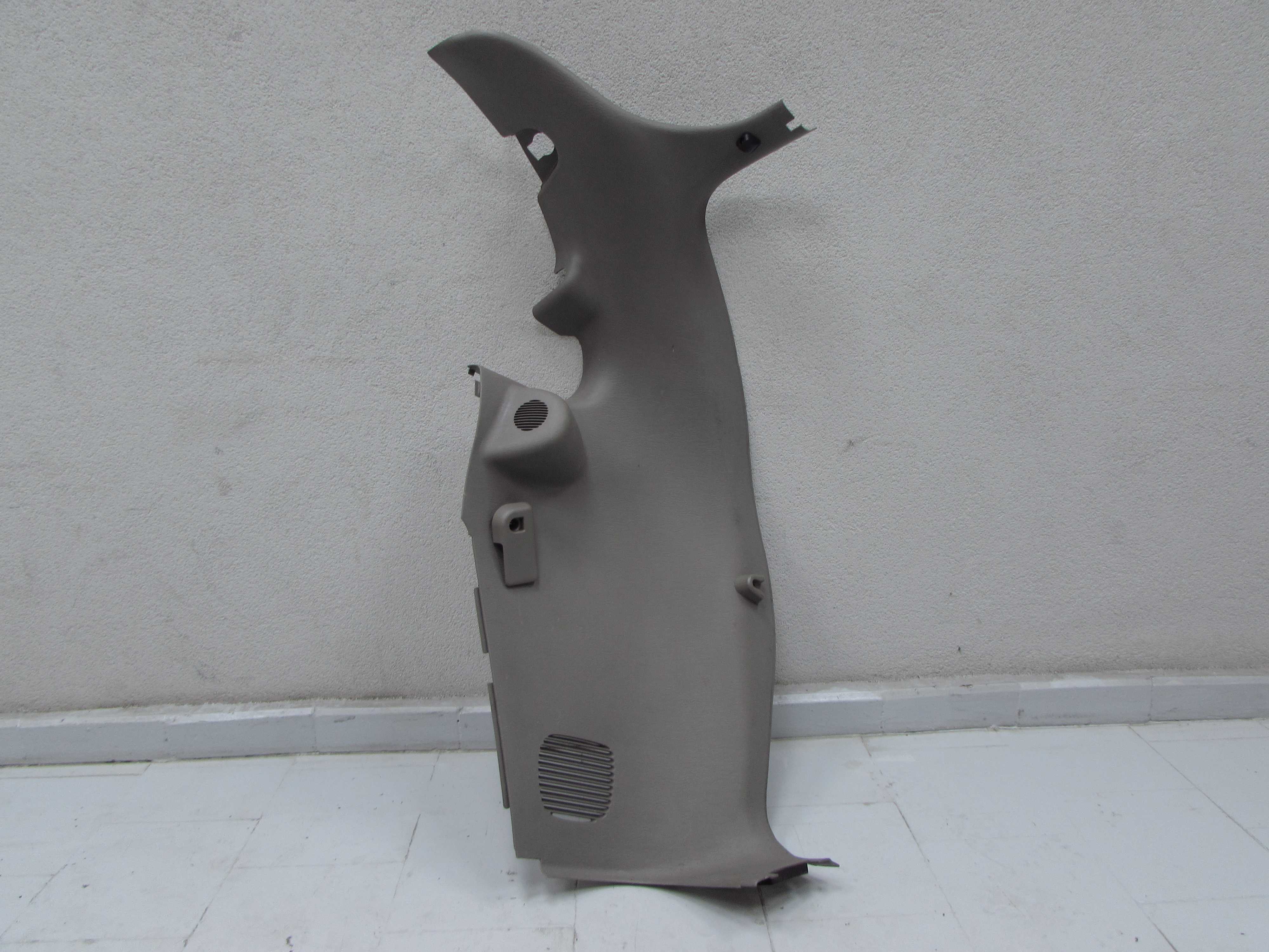 CHRYSLER GRAND VOYAGER IV 00-07 OSLONA POSZYCIE SLUPKA TYL PRAWY 0RS40WL5AD