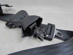 CHRYSLER GRAND VOYAGER IV 00-07 PAS BEZPIECZENSTWA TYL LEWY BAGAZNIKA III RZAD