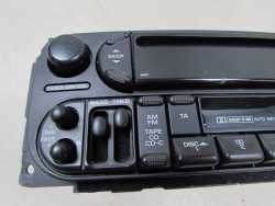 CHRYSLER GRAND VOYAGER JEEP 00-07 RADIO CD KASETA RADIOODTWARZACZ 05064385AF