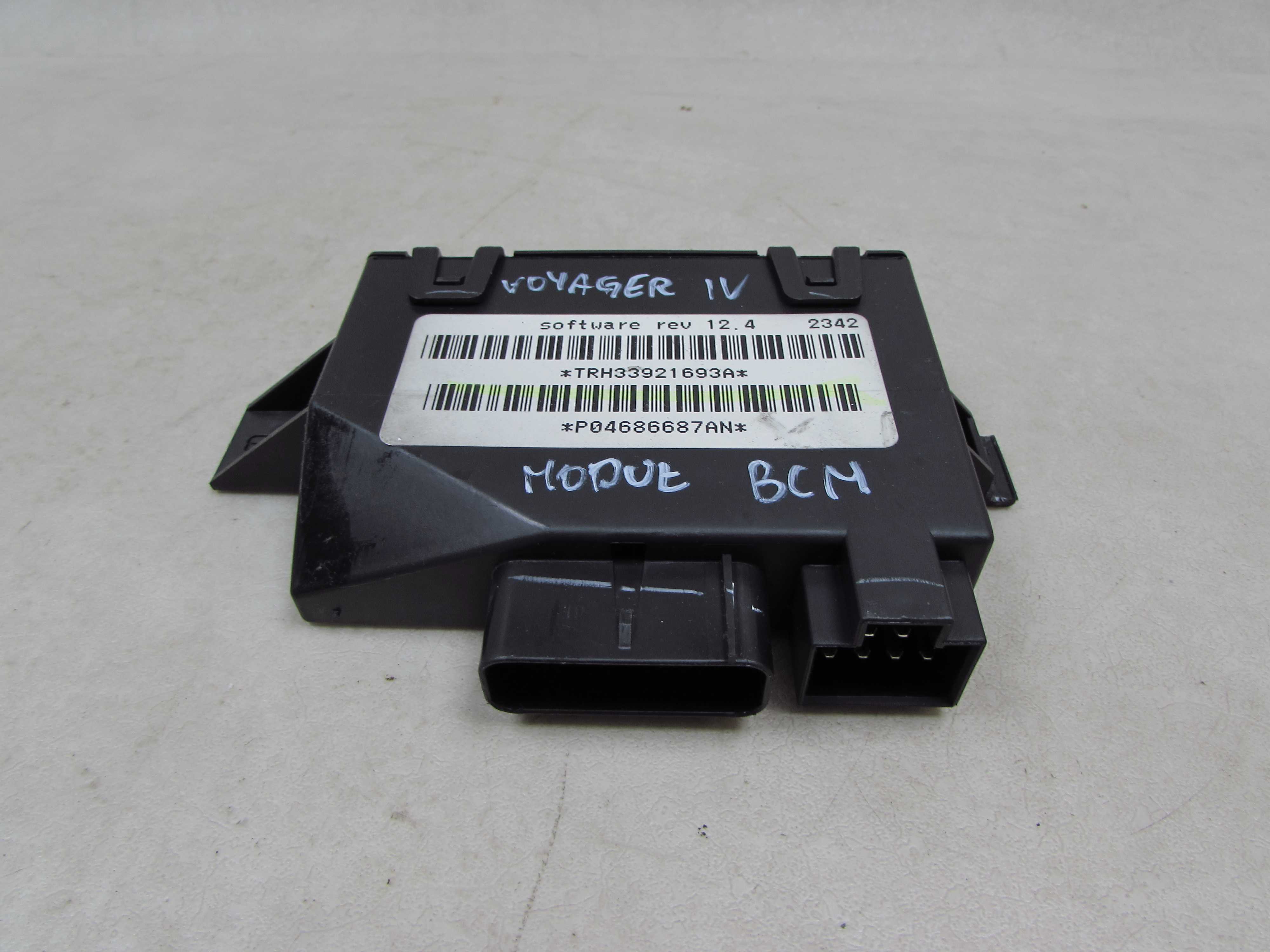 CHRYSLER GRAND VOYAGER 00-07 MODUL STEROWNIK KLAPY BAGAZNIKA 04686687AN