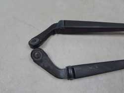 CHRYSLER GRAND VOYAGER 00-07 RAMIE RAMIONA WYCIERACZEK PRZOD 04717365B 04717364B