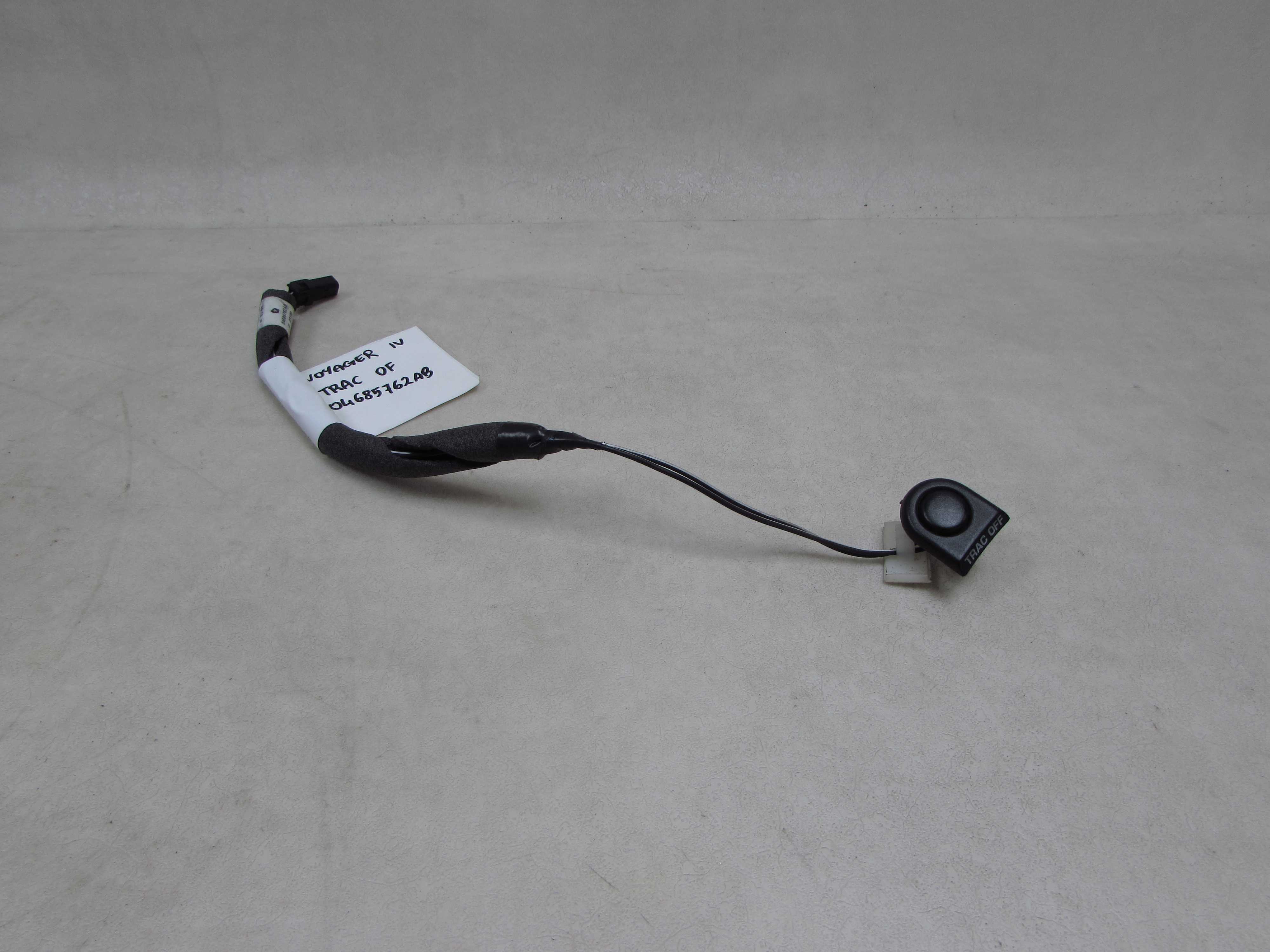 CHRYSLER GRAND VOYAGER 00-07 PANEL PRZELACZNIK WLACZNIK ESP TRAC OFF 04685762AB
