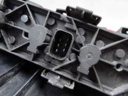 CHRYSLER VOYAGER DODGE CARAVAN 00-07 LAMPA TYL PRAWA 04857306AB