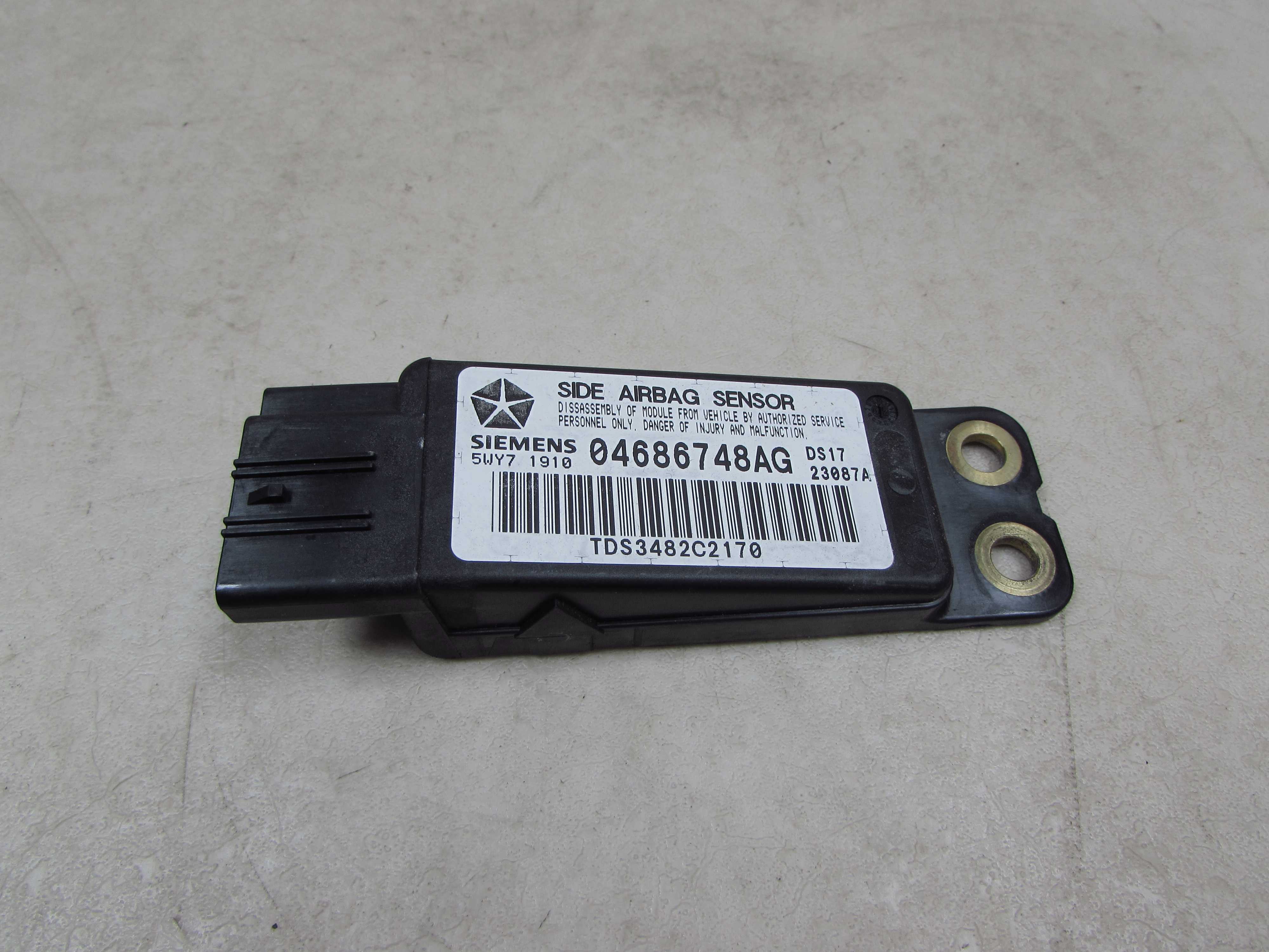 CHRYSLER GRAND VOYAGER DODGE CARAVAN 00-07 CZUJNIK UDERZENIA PRZOD 04686748AG