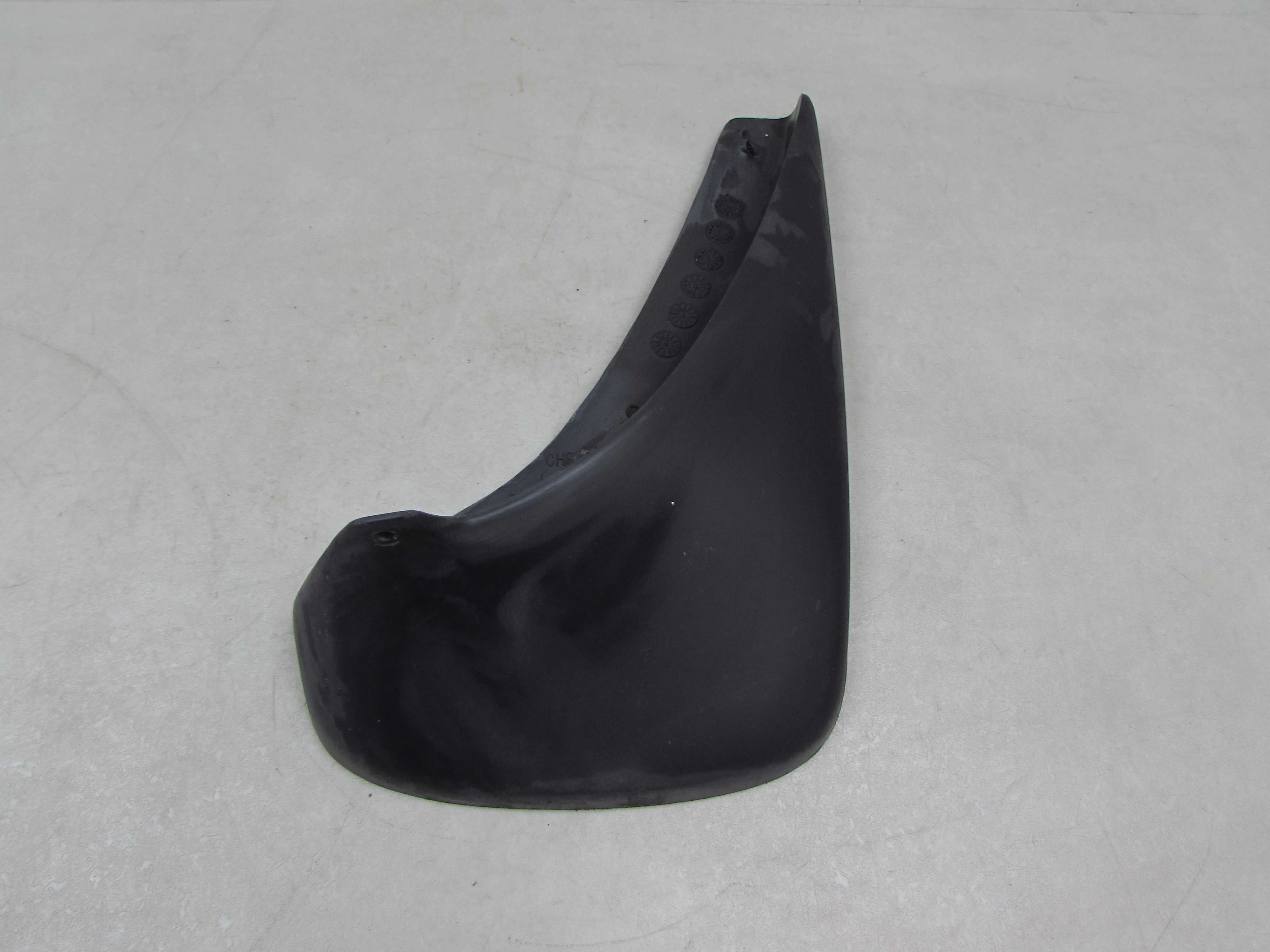 CHRYSLER GRAND VOYAGER 00-07 CHLAPACZ TYL PRAWY TYLNY