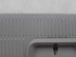 CHRYSLER GRAND VOYAGER IV 00-07 OSLONA PROGU BAGAZNIAKA 04754927AB