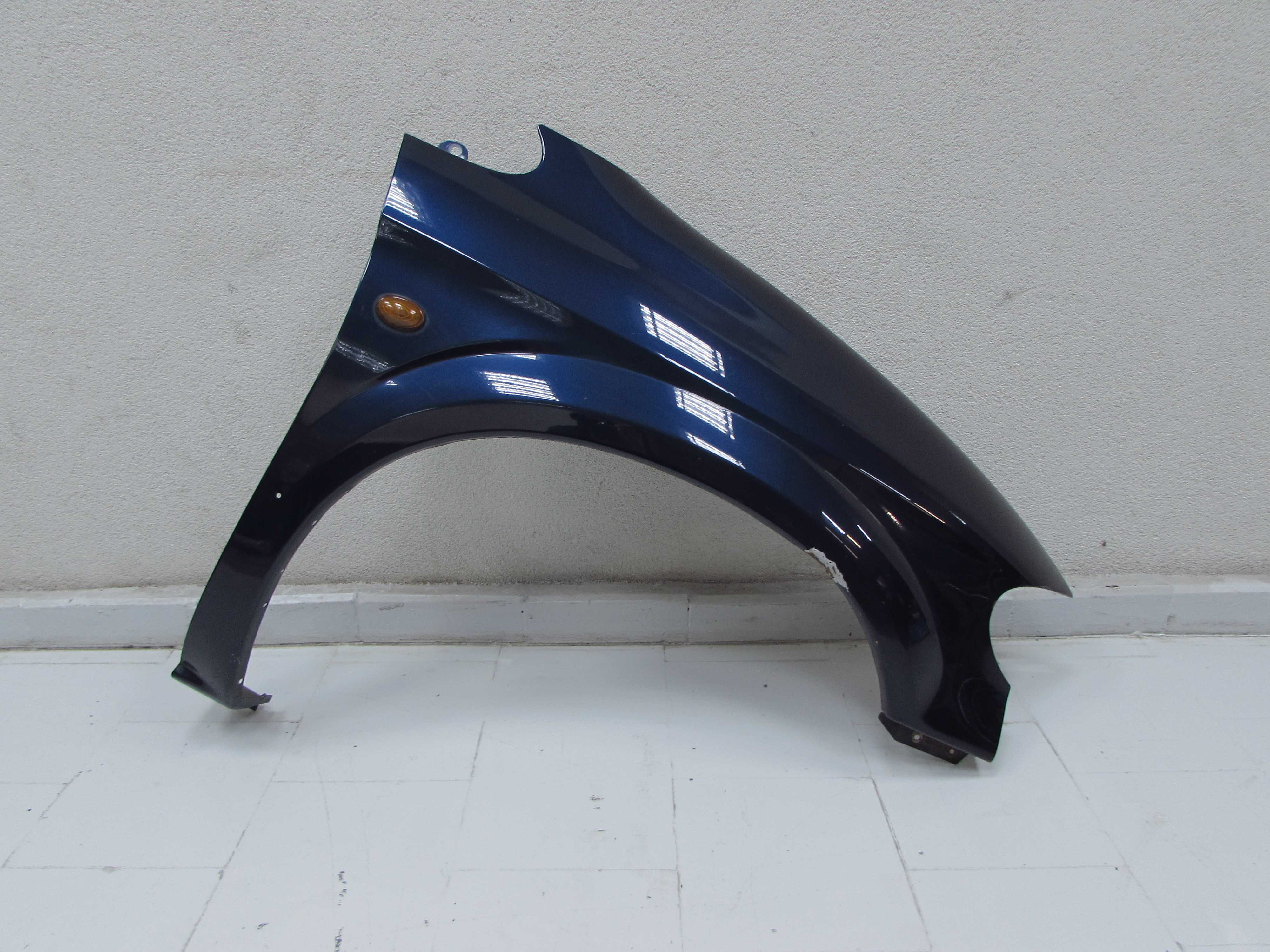 CHRYSLER GRAND VOYAGER IV 00-07 BLOTNIK PRAWY PRZOD P87