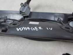 CHRYSLER GRAND VOYAGER IV 00-07 BLENDA LISTWA KLAMKA KLAPY BAGAZNIKA TYL ELEKTRYCZNA KLAPA