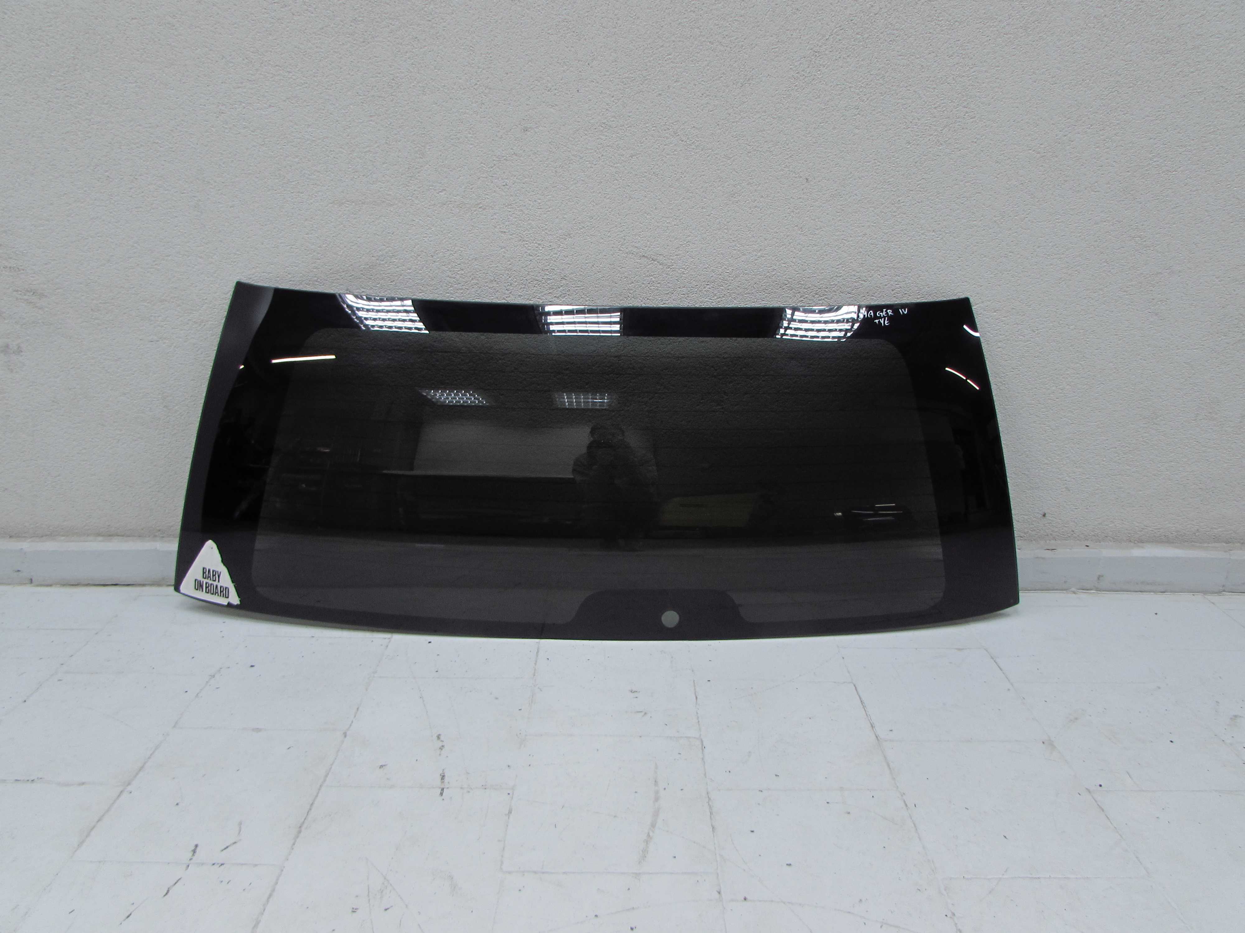 CHRYSLER GRAND VOYAGER IV 00-07 SZYBA KLAPY BAGAZNIKA