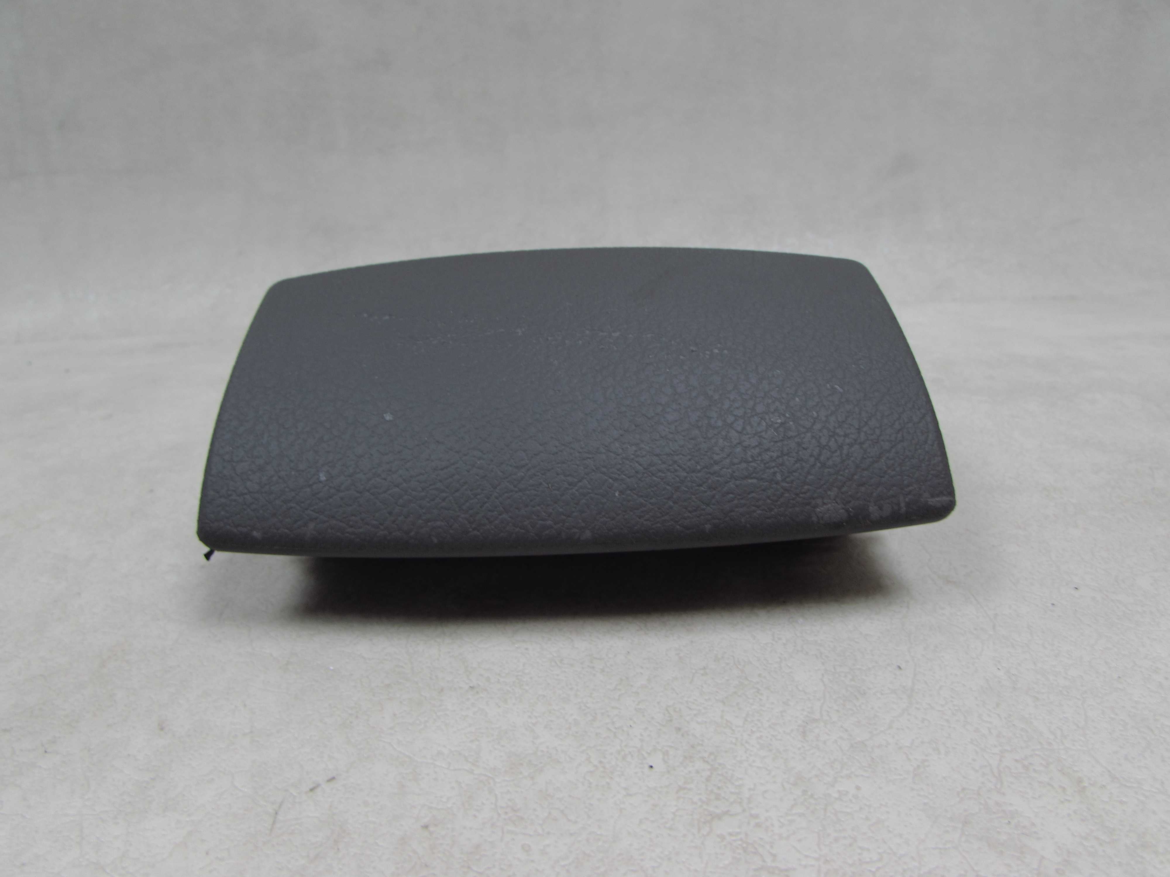 AUDI A4 B6 01-05 POPIELNICZKA TYL 8E0857961M