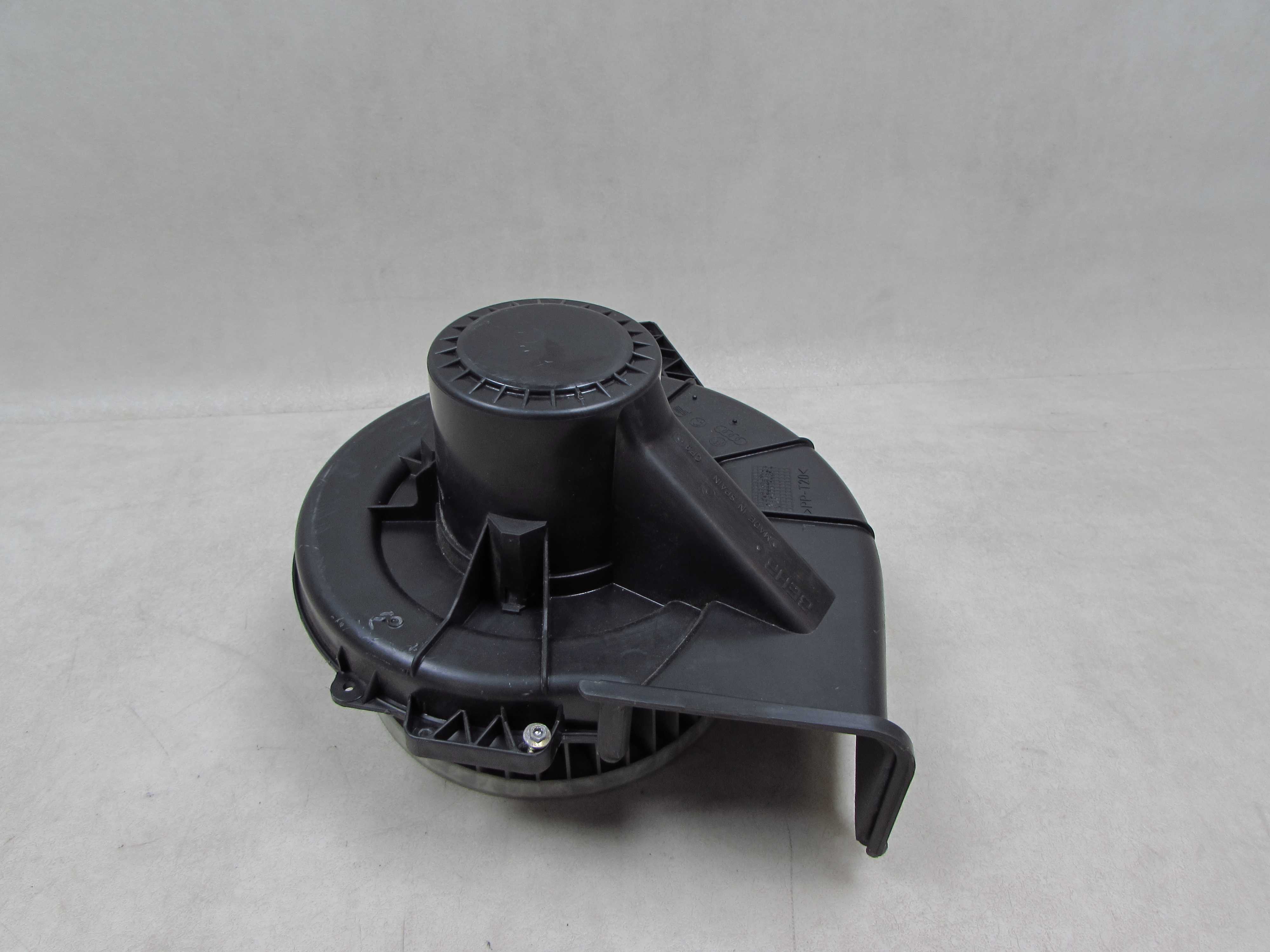 VW AUDI SEAT SKODA DMUCHAWA NAWIEWU 6Q1820015C