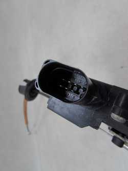 AUDI A4 B6 01-05 ZAMEK DRZWI TYL LEWY 7 PIN 8E0839015